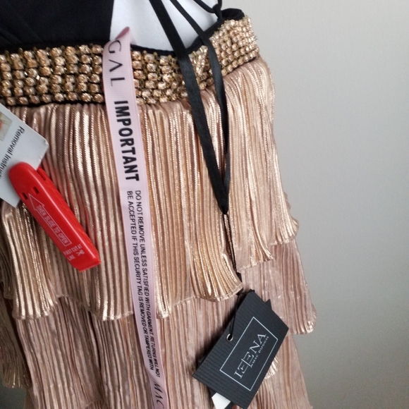 NWT Ieena Mac Duggal Metallic One Shoulder Ruffle Tiered Gown Sz 10 Black/Gold - Picture 7 of 15